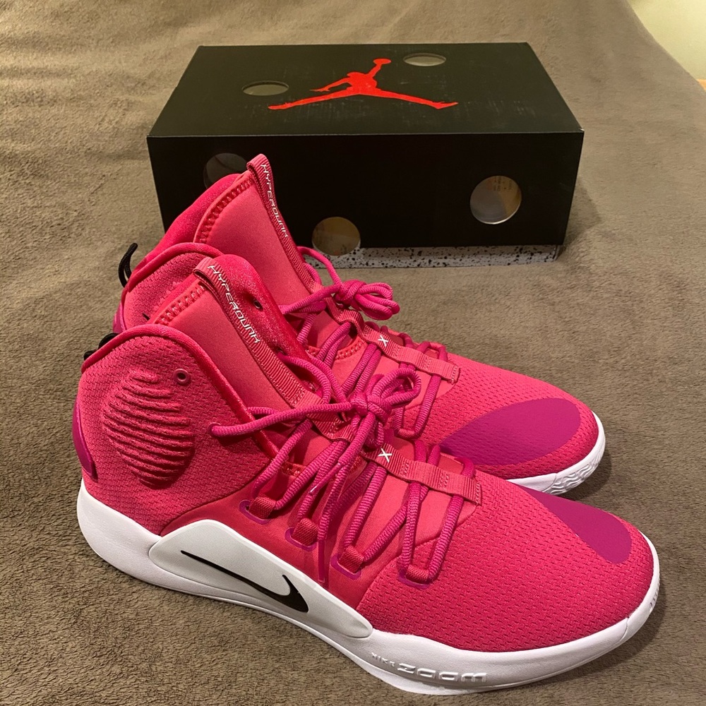 Nike KD Hyperdunk Breast Cancer